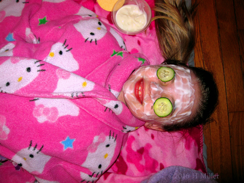 Smiling In A Yummy Homemade Vanilla Face Mask Smiling In A Yummy Homemade Vanilla Face Mask