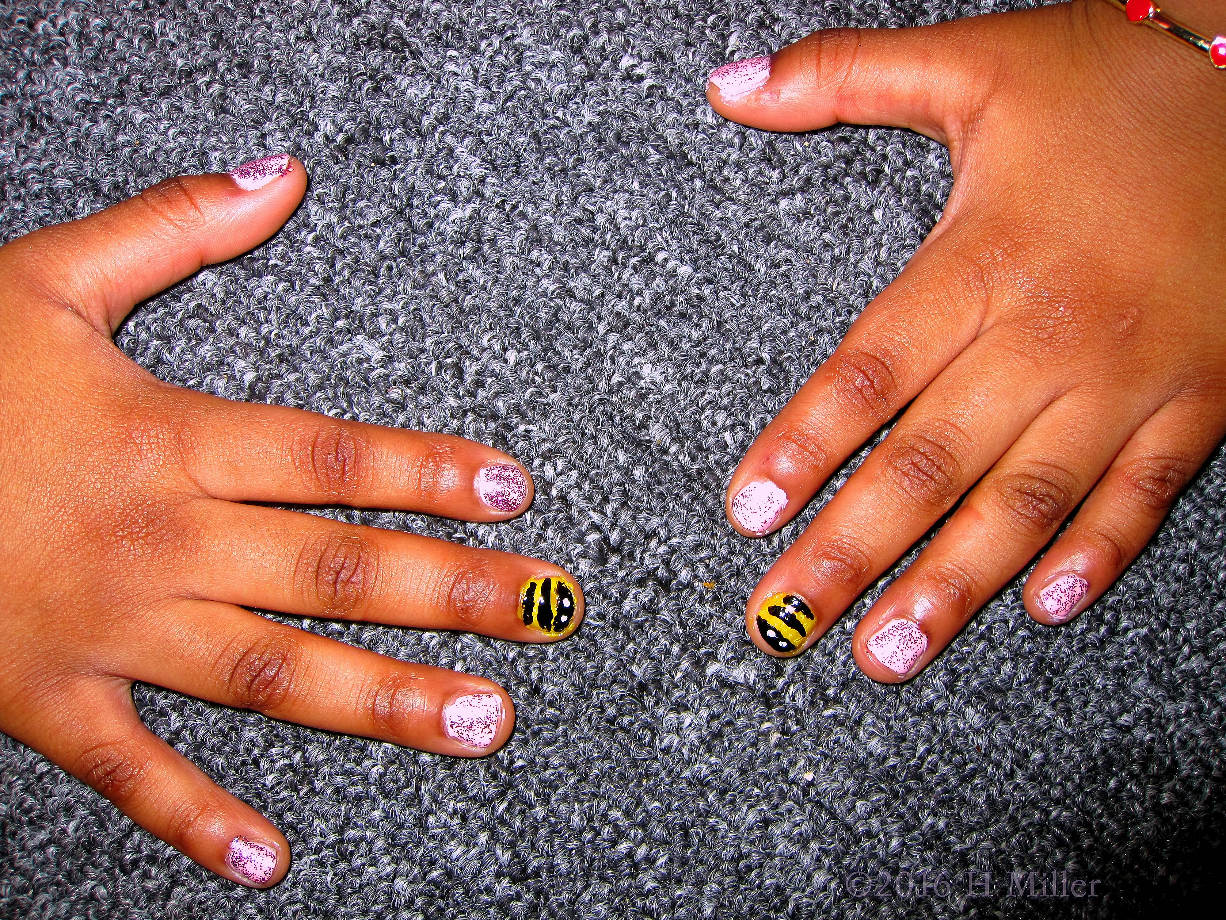 Bee Stripes And A Glittery Mini Mani! 