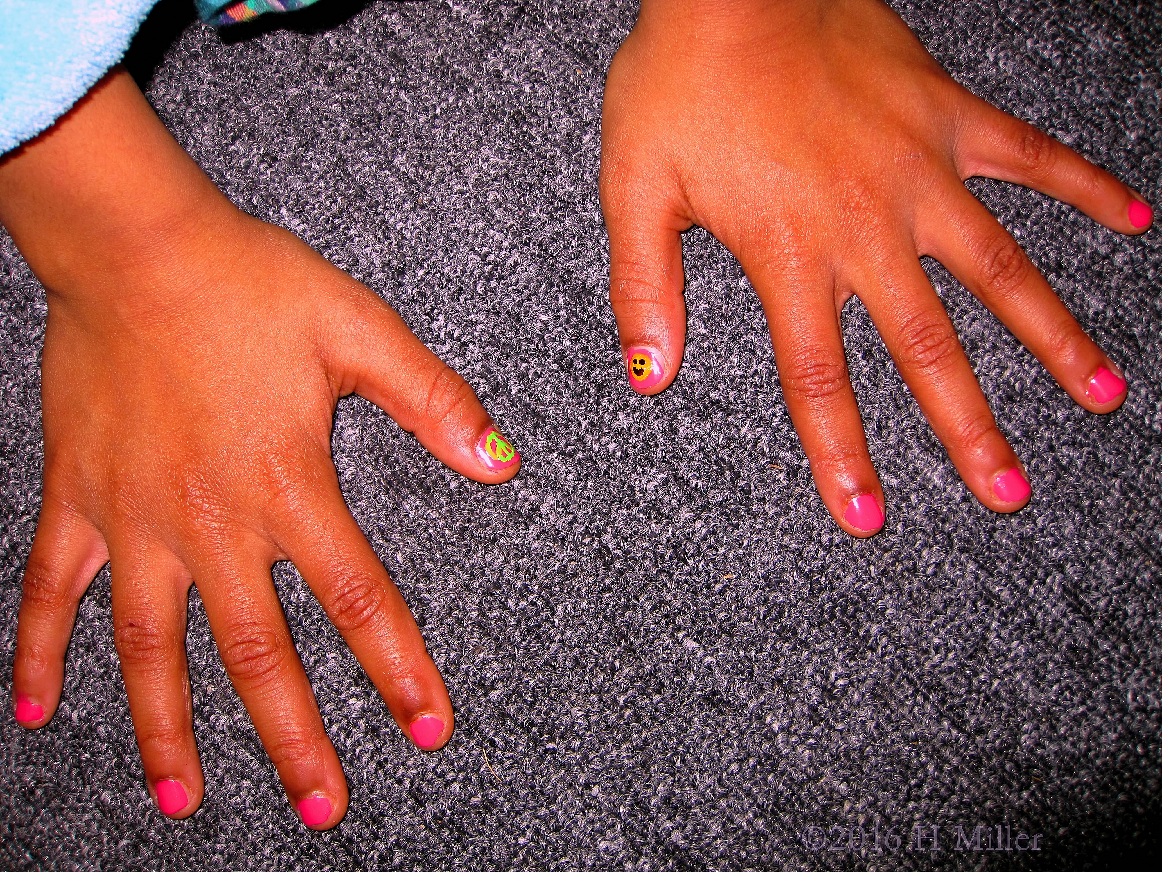 Cool Pink And Yellow Mini Mani 