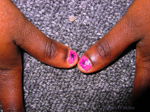 Adorable Pink Flower Manicure Adorable Pink Flower Manicure