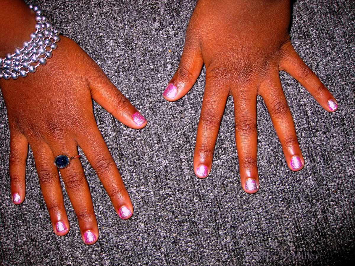 Cute Soft Pink Mini Manicure