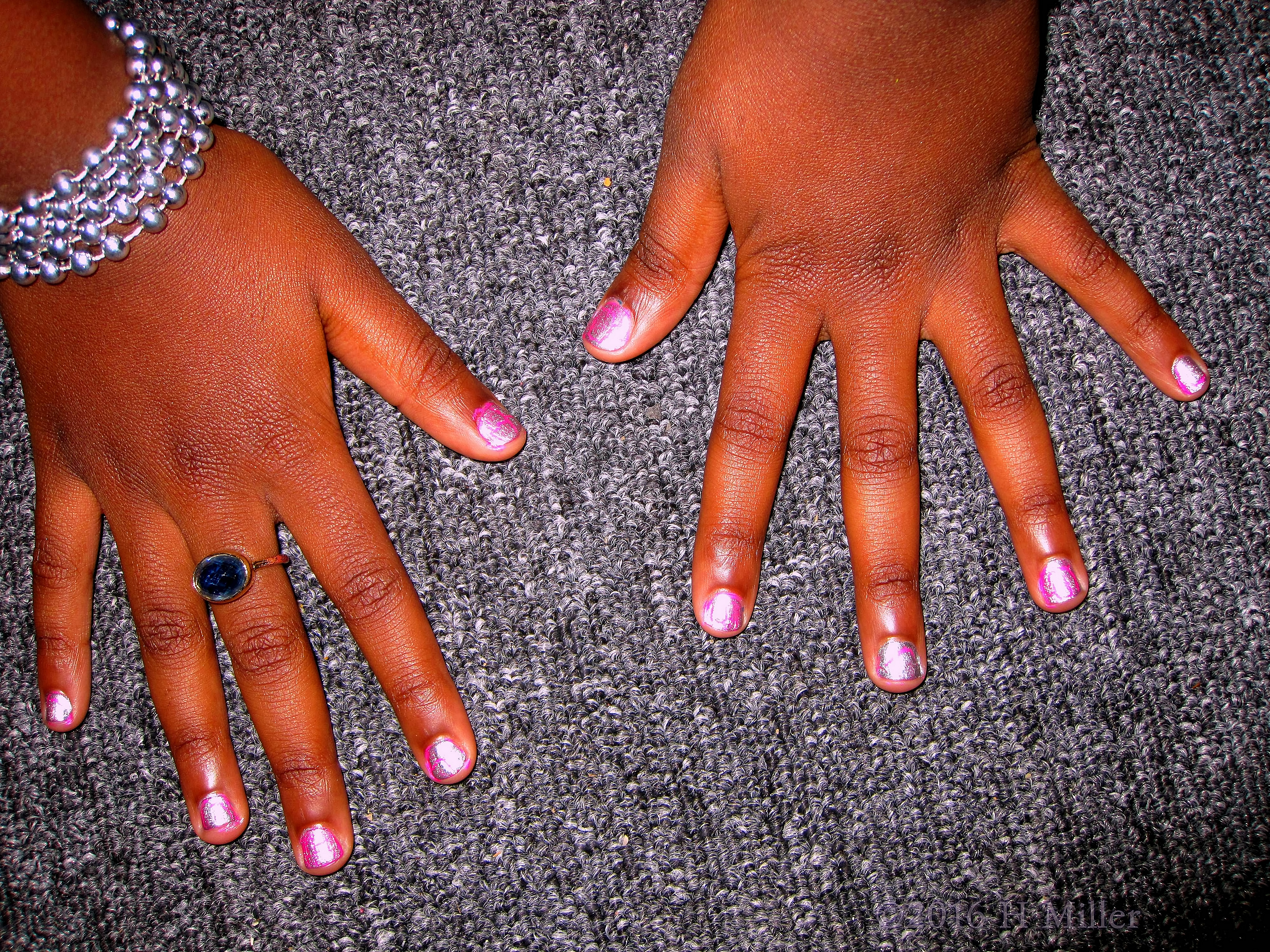 Cute Soft Pink Mini Manicure Cute Soft Pink Mini Manicure