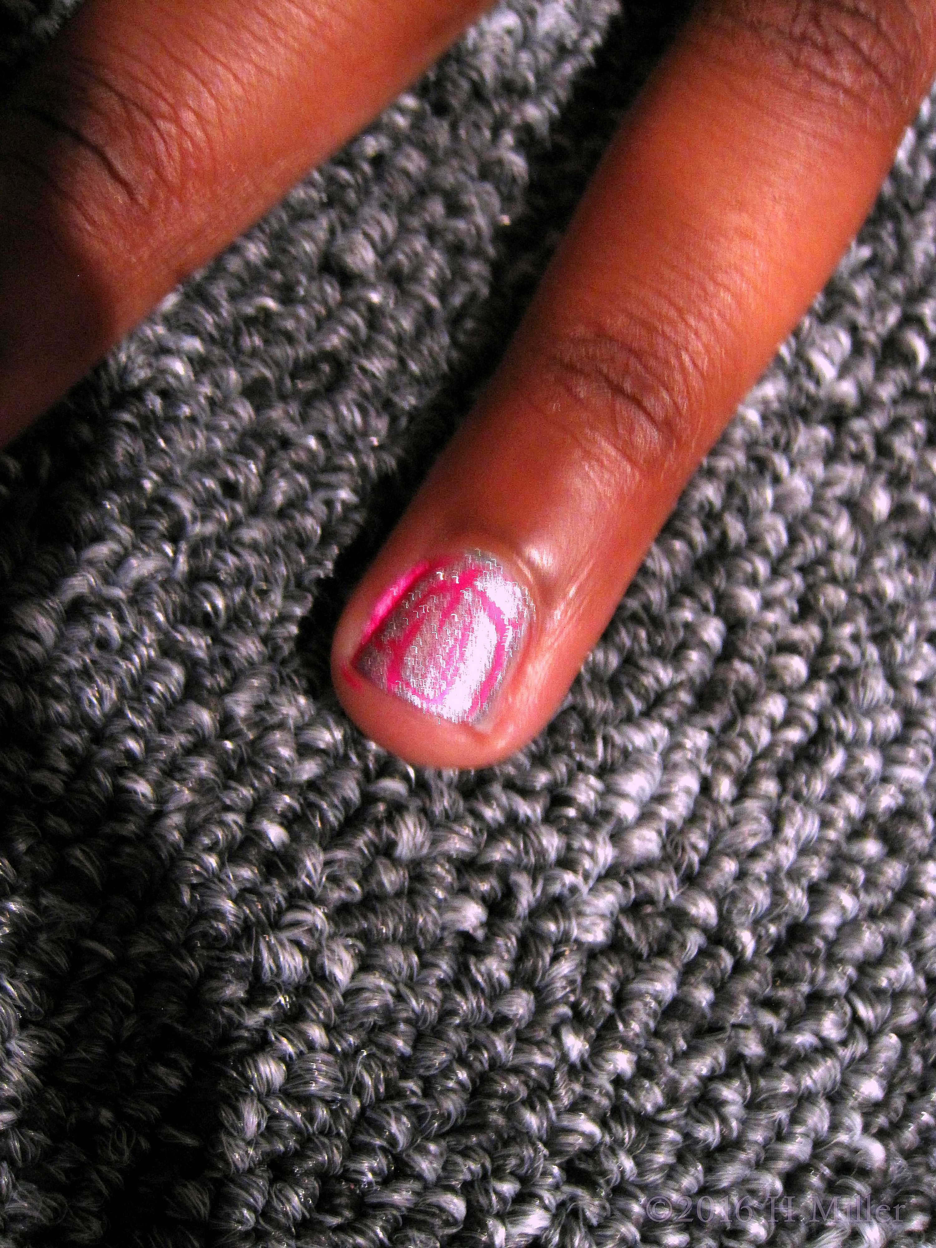 Silver Crackle Mini Mani Silver Crackle Mini Mani