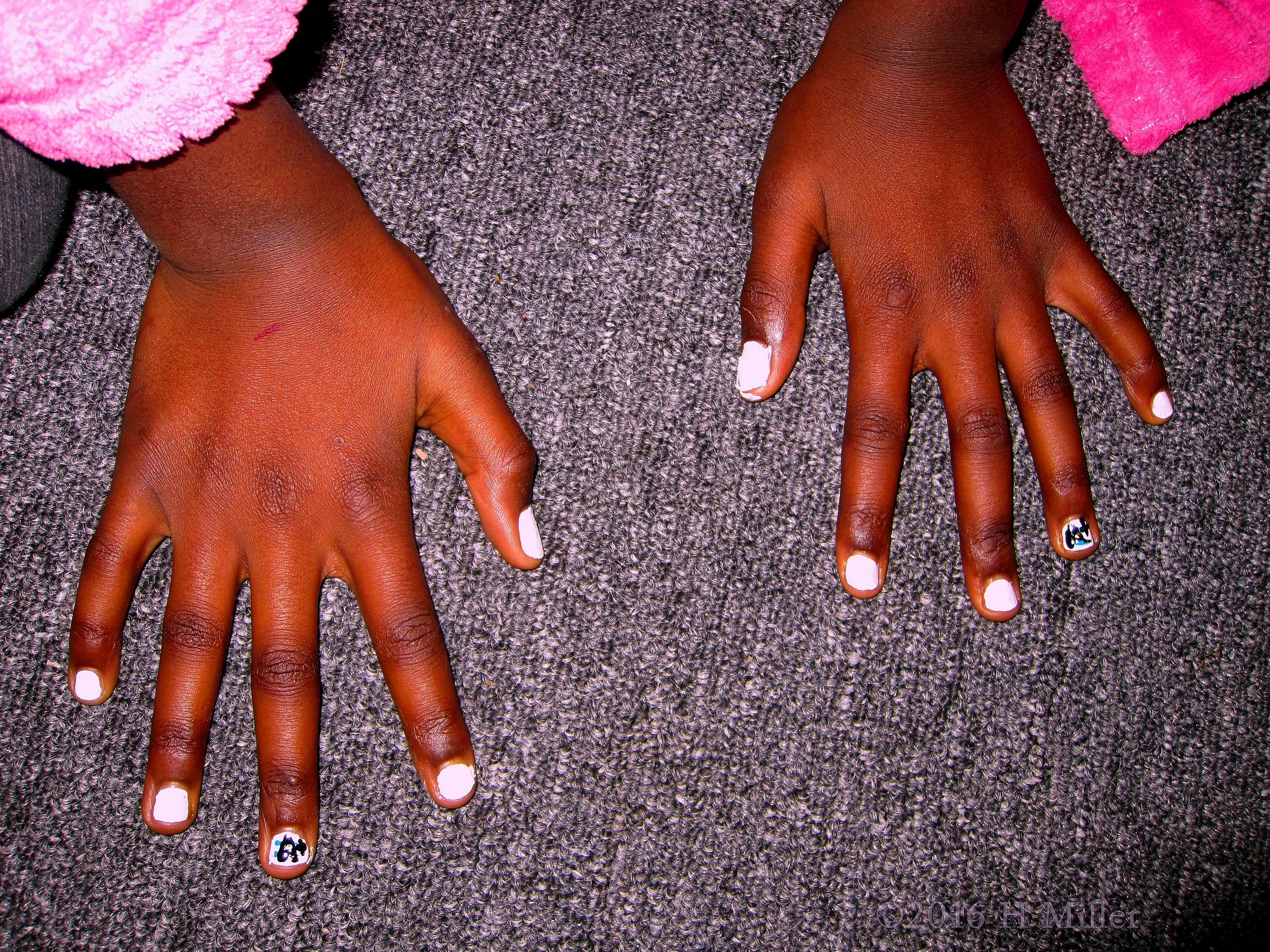 White Mini Mani With School Themed A Plus Design. White Mini Mani With School Themed A Plus Design.