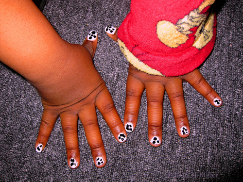 Awesome Black And White Dotticure Manicure