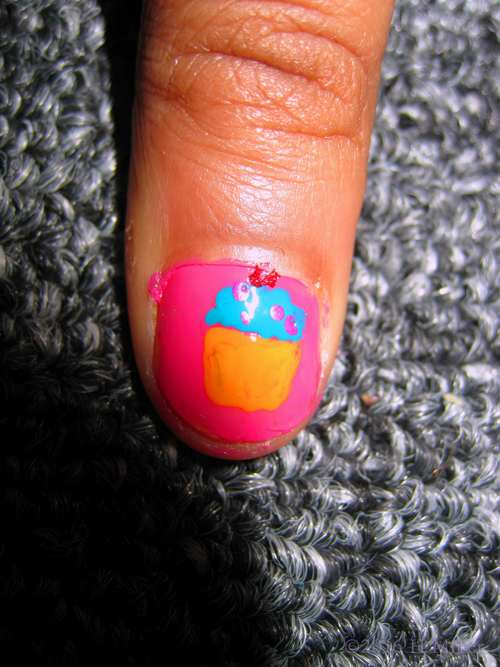 Cute Pink And Blue Cupcake Nail Art, Looks Like A Yummy Dessert!