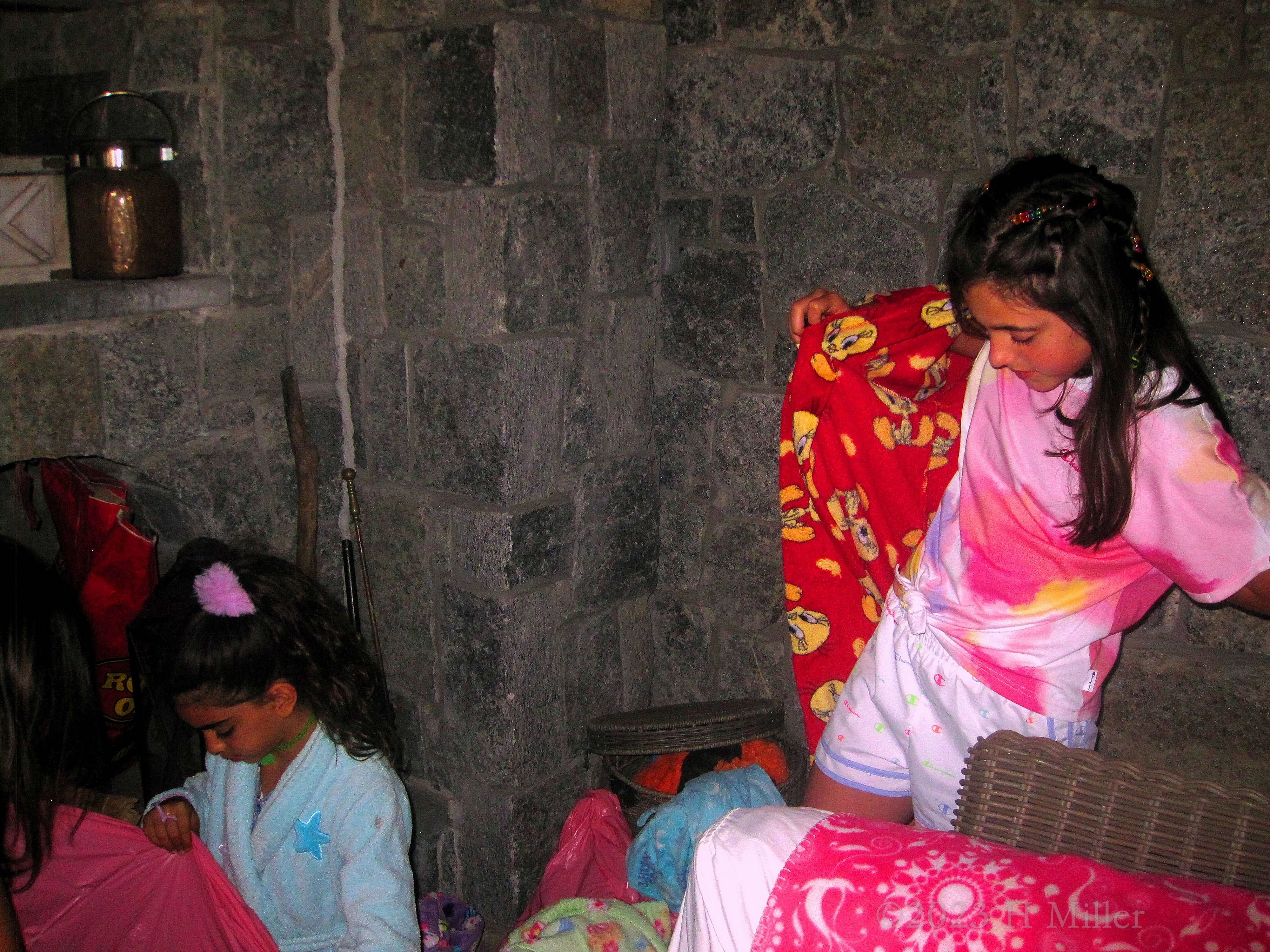 Laura's 9th Kids Spa Birthday Party Laura's 9th Kids Spa Birthday Party