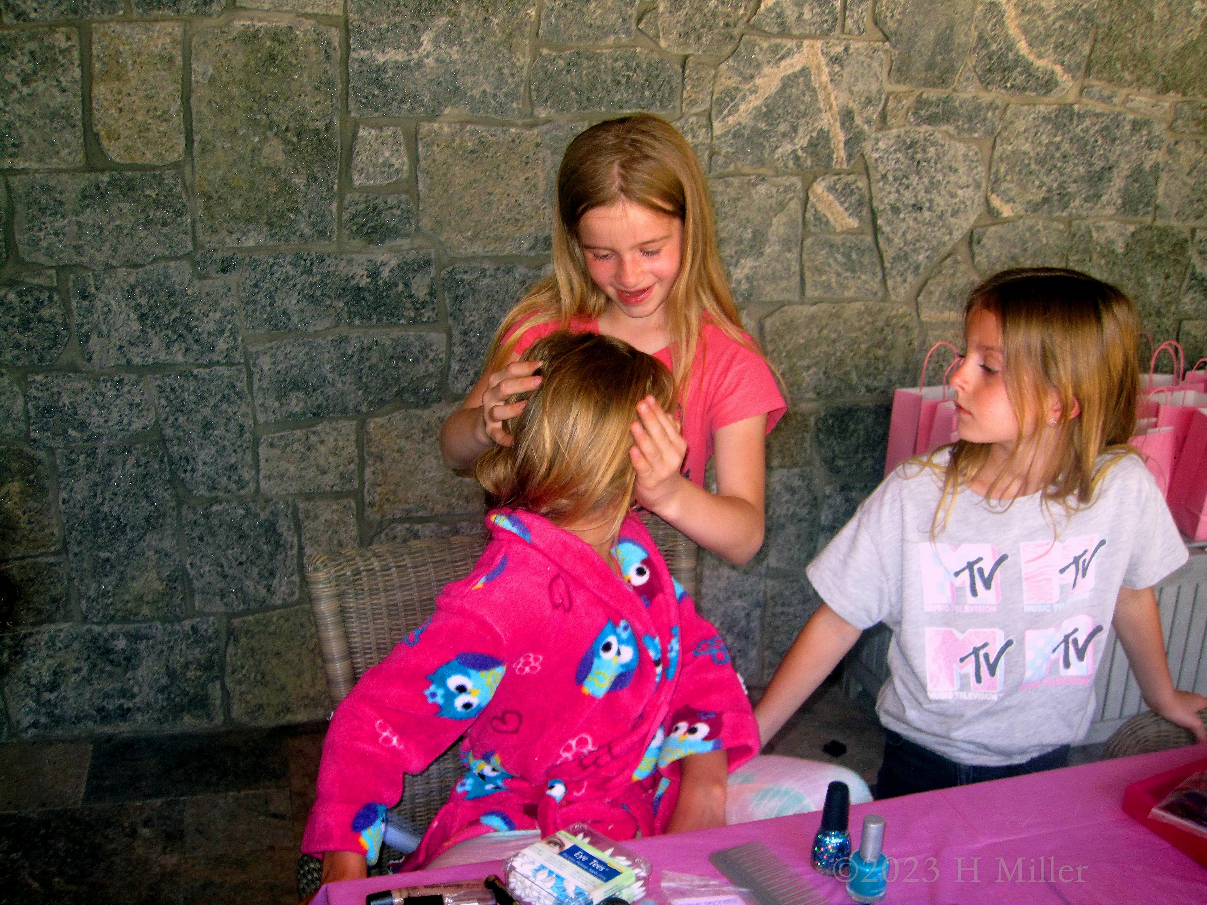 Laura's 9th Kids Spa Birthday Party Laura's 9th Kids Spa Birthday Party