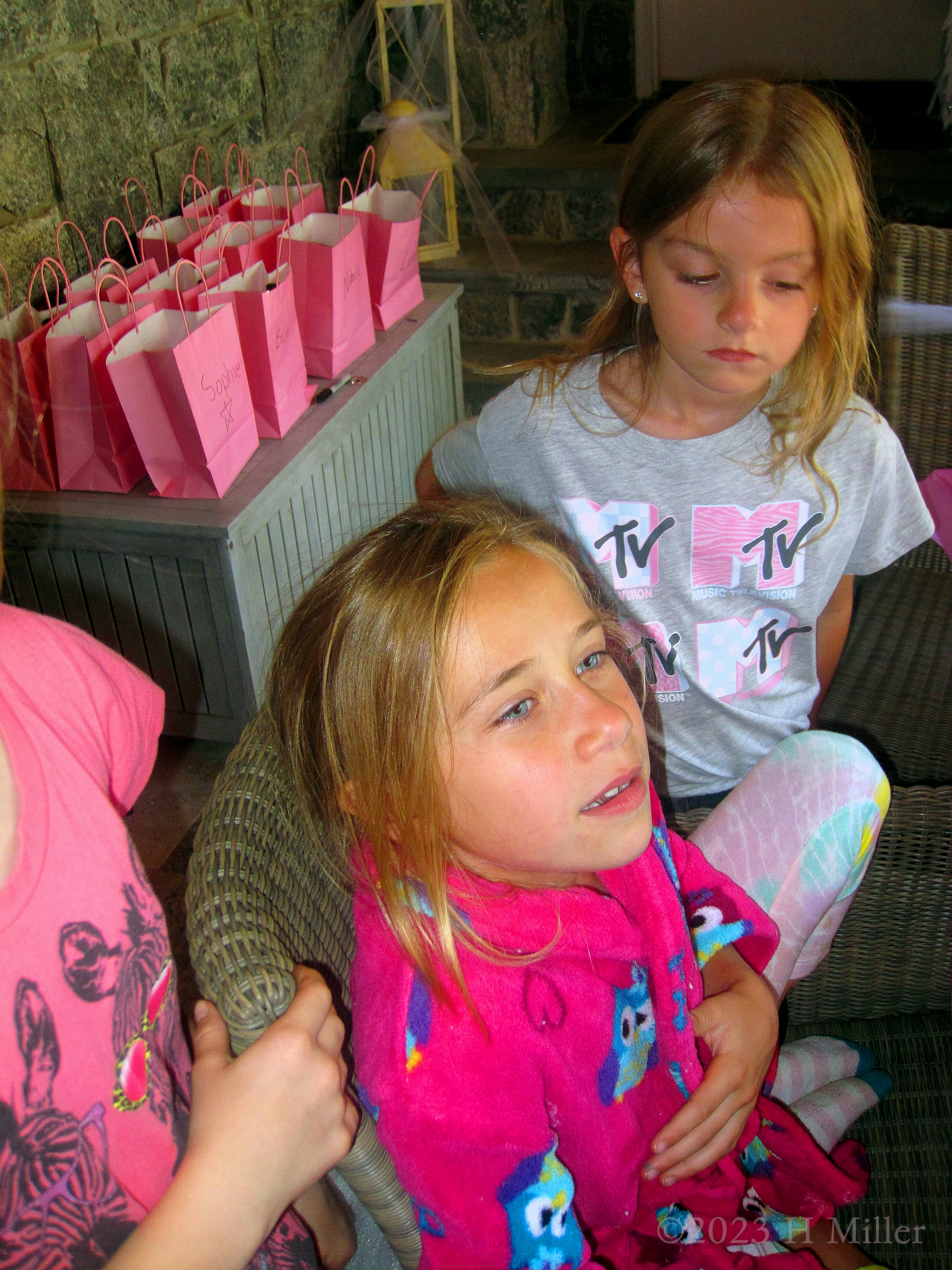 Laura's 9th Kids Spa Birthday Party Laura's 9th Kids Spa Birthday Party