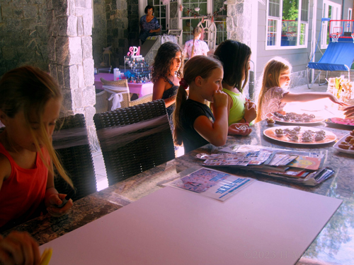 Laura's 9th Kids Spa Birthday Party Laura's 9th Kids Spa Birthday Party