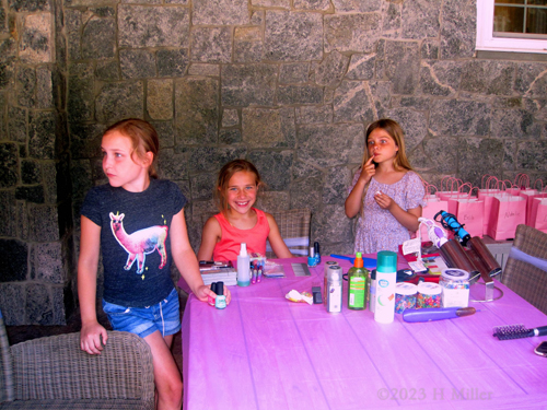 Laura's 9th Kids Spa Birthday Party Laura's 9th Kids Spa Birthday Party