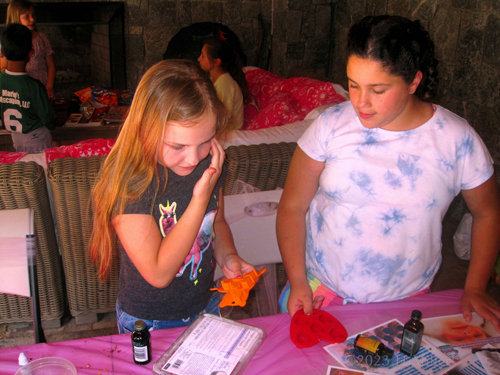 Laura's 9th Kids Spa Birthday Party Laura's 9th Kids Spa Birthday Party