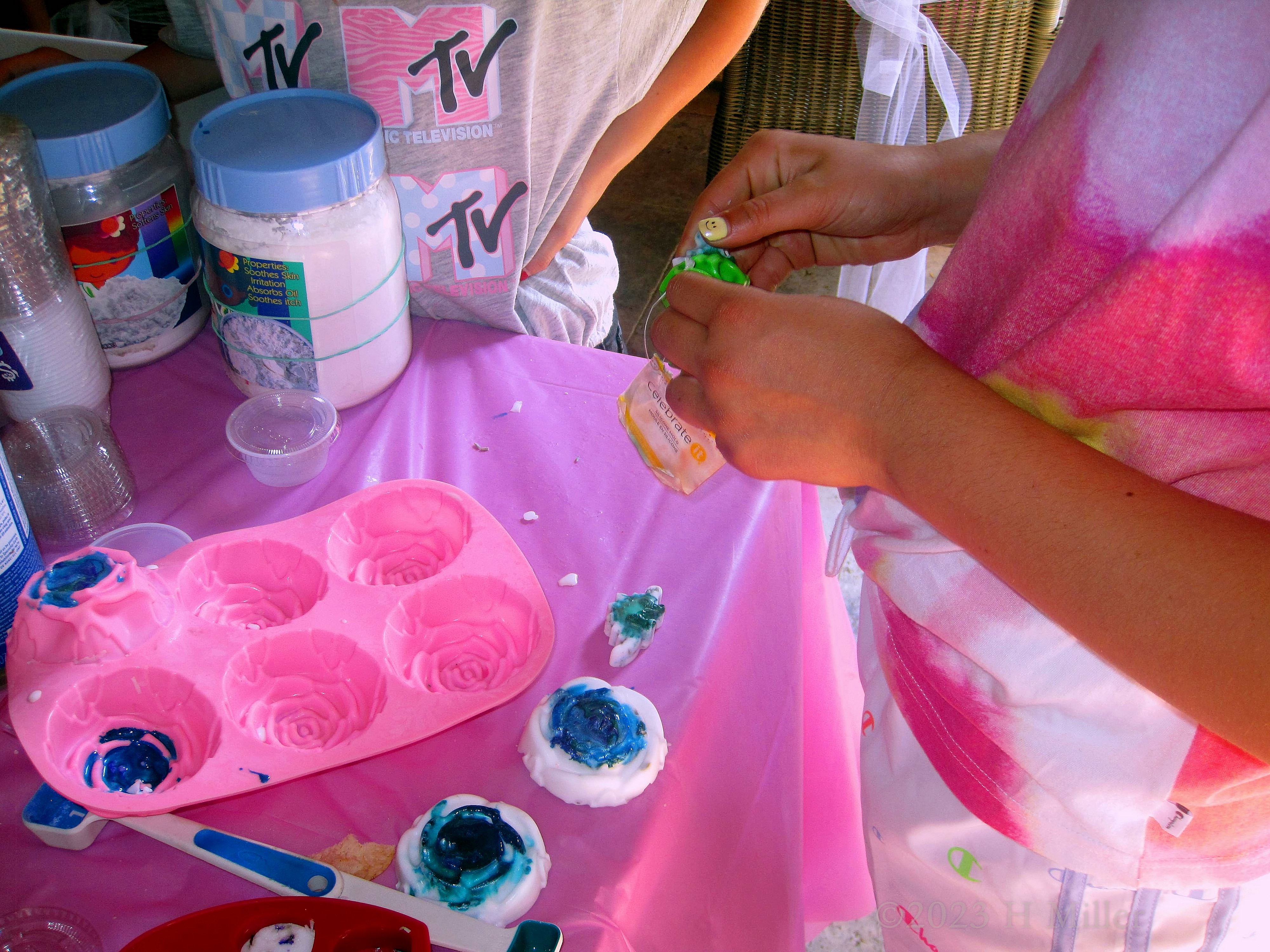 Laura's 9th Kids Spa Birthday Party Laura's 9th Kids Spa Birthday Party