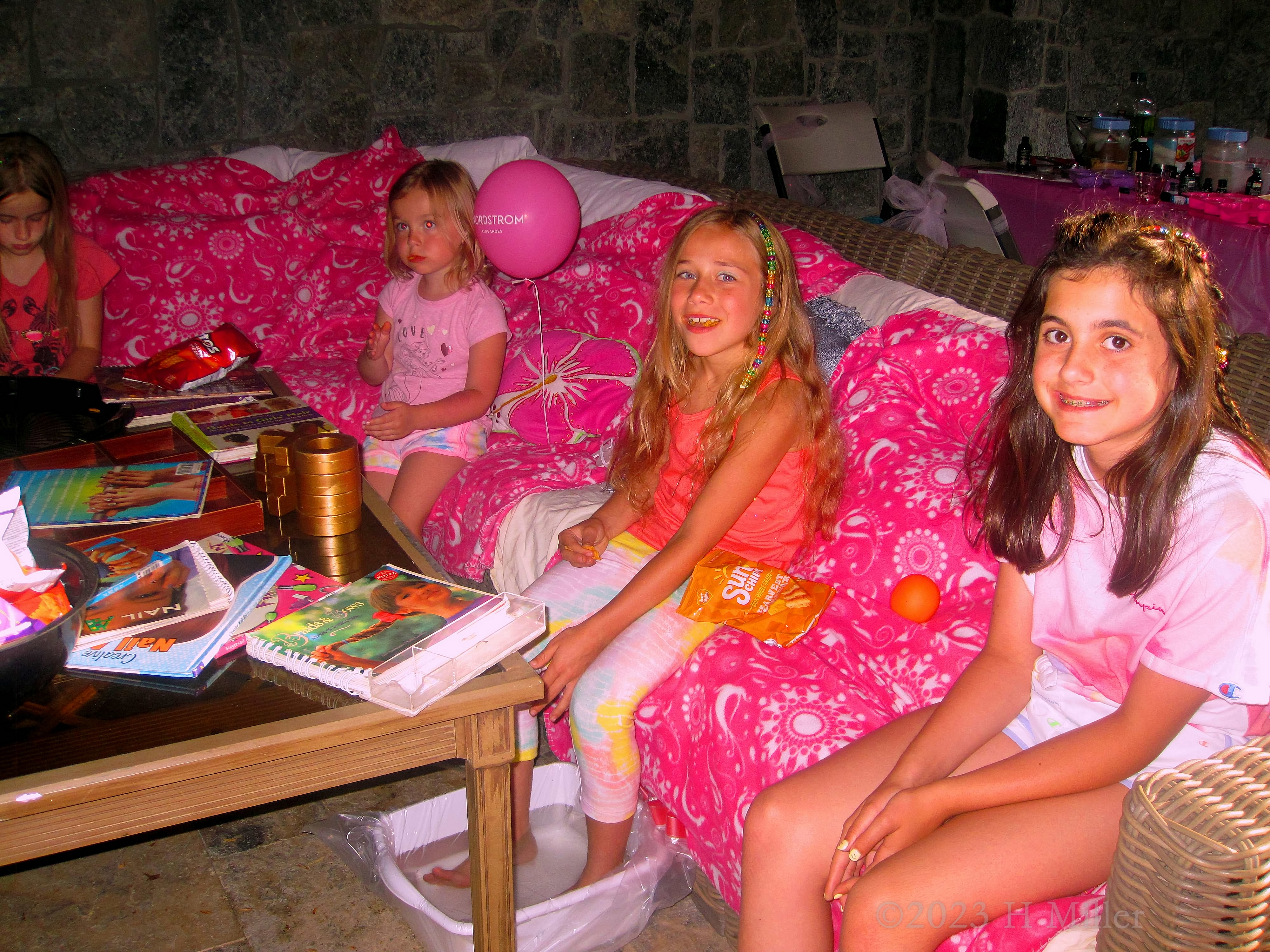 Laura's 9th Kids Spa Birthday Party Laura's 9th Kids Spa Birthday Party