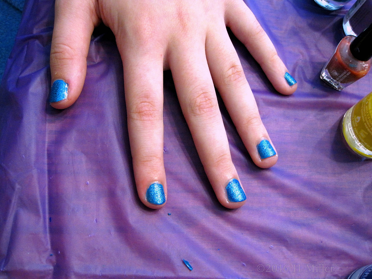 Metallic Blue Mini Manicure 