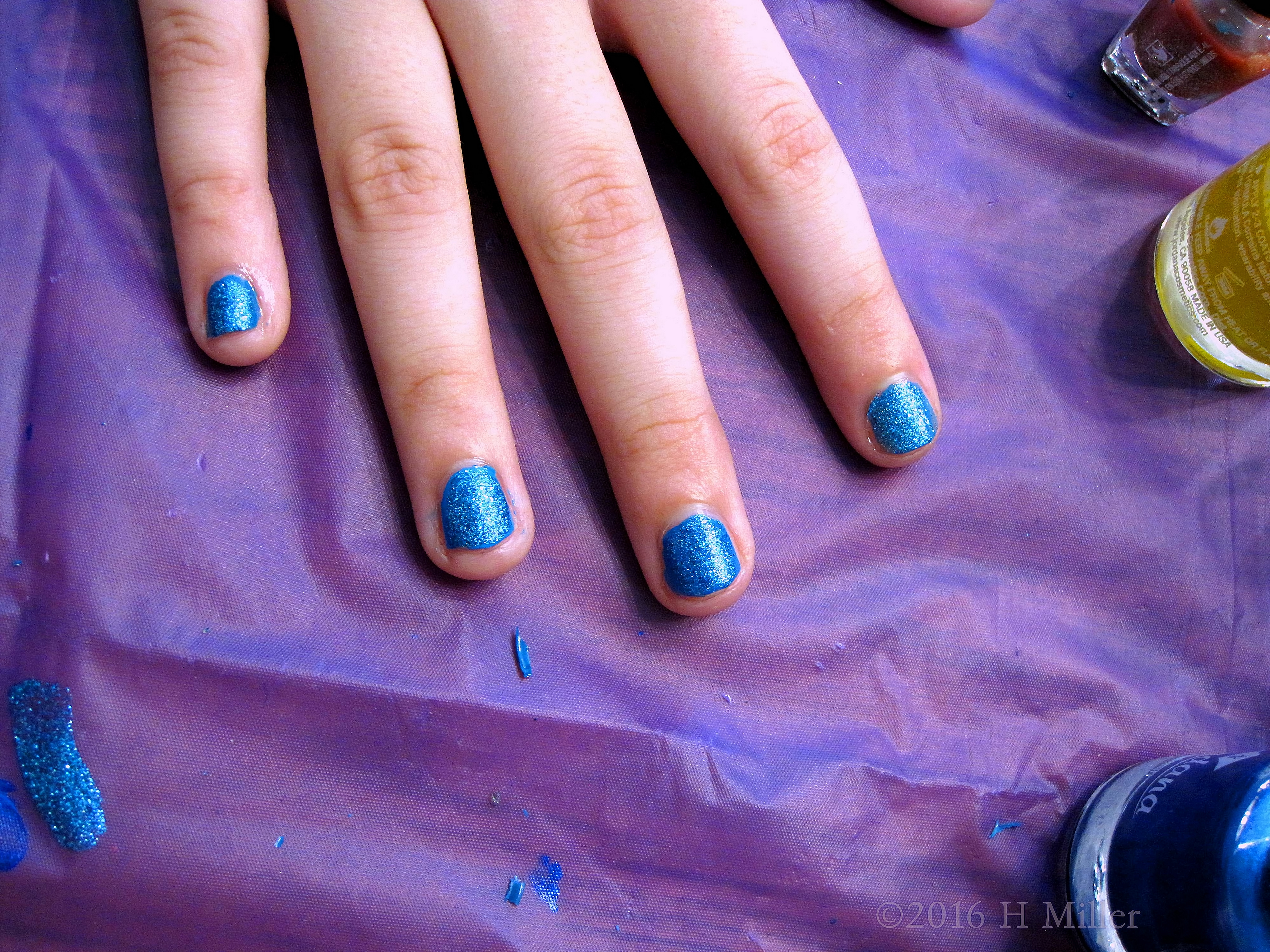 Cute Blue Kids Manicure Cute Blue Kids Manicure