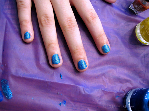 Cute Blue Kids Manicure Cute Blue Kids Manicure