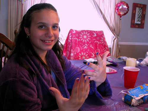 She Loves Her Kids Mini Mani! She Loves Her Kids Mini Mani!