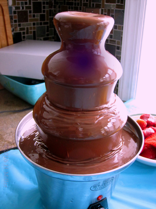 Yummy Chocolate Fountain
