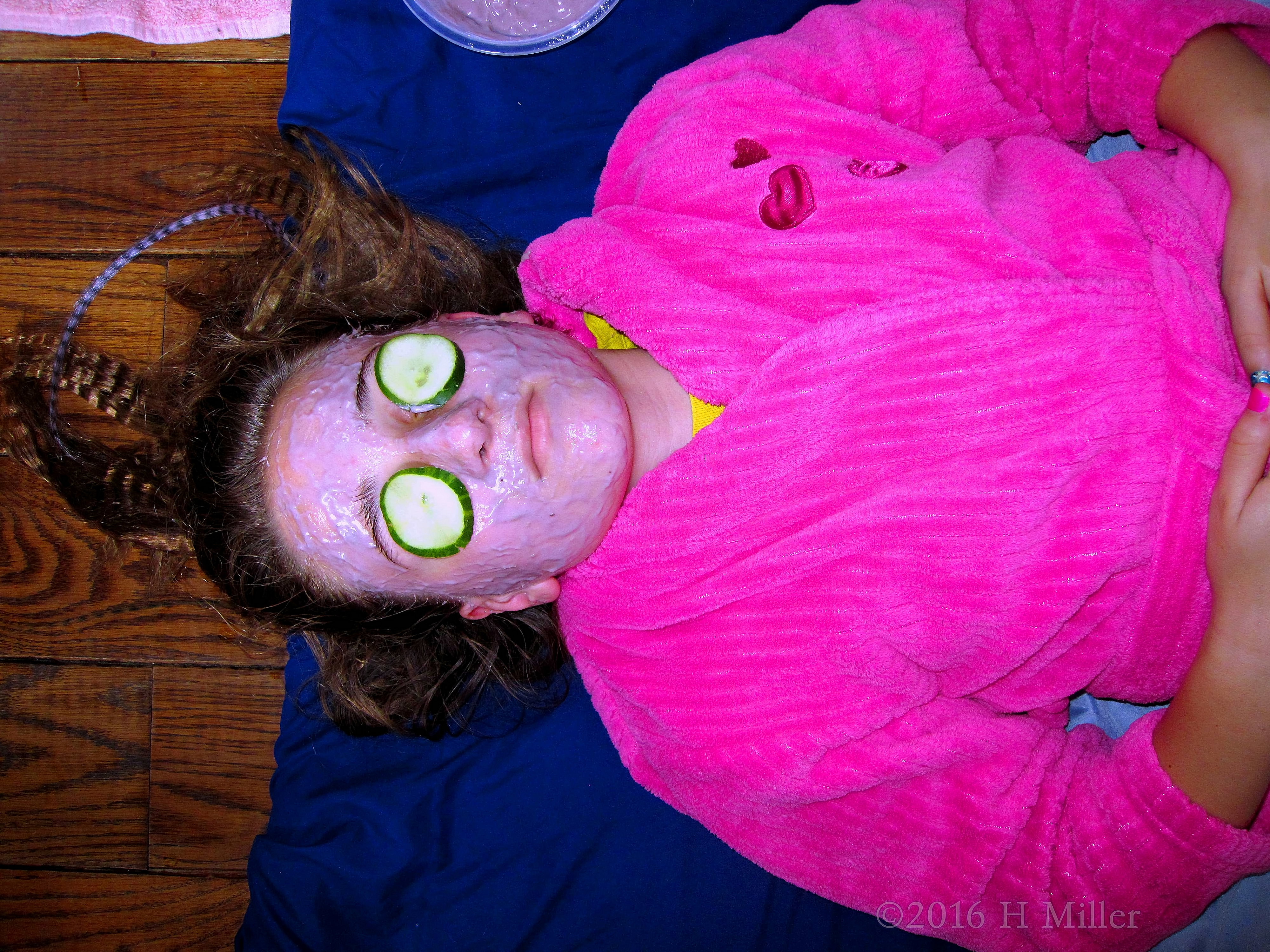 She's Relaxed In A Homemade Strawberry Facial She's Relaxed In A Homemade Strawberry Facial