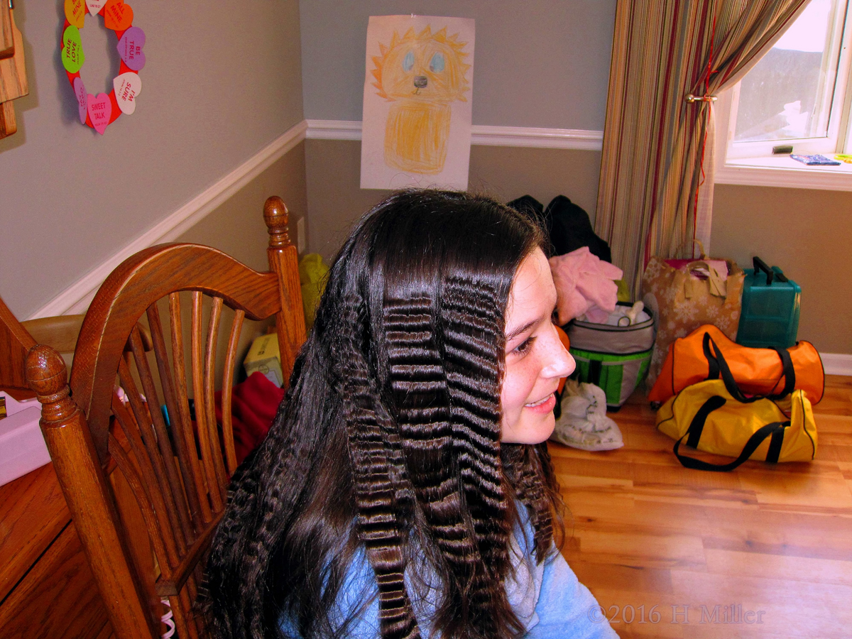 Classic Crimped Hairstyle Side