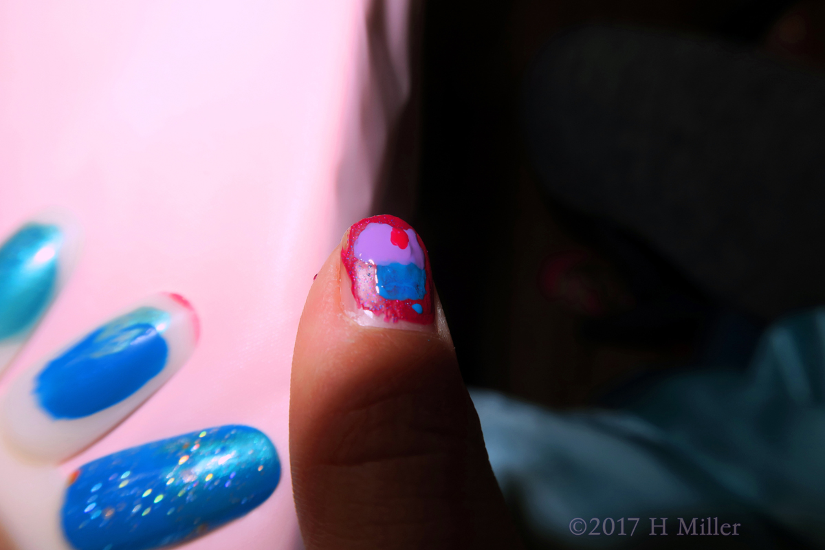 How Cute Is That Ice Cream Nail Design! 