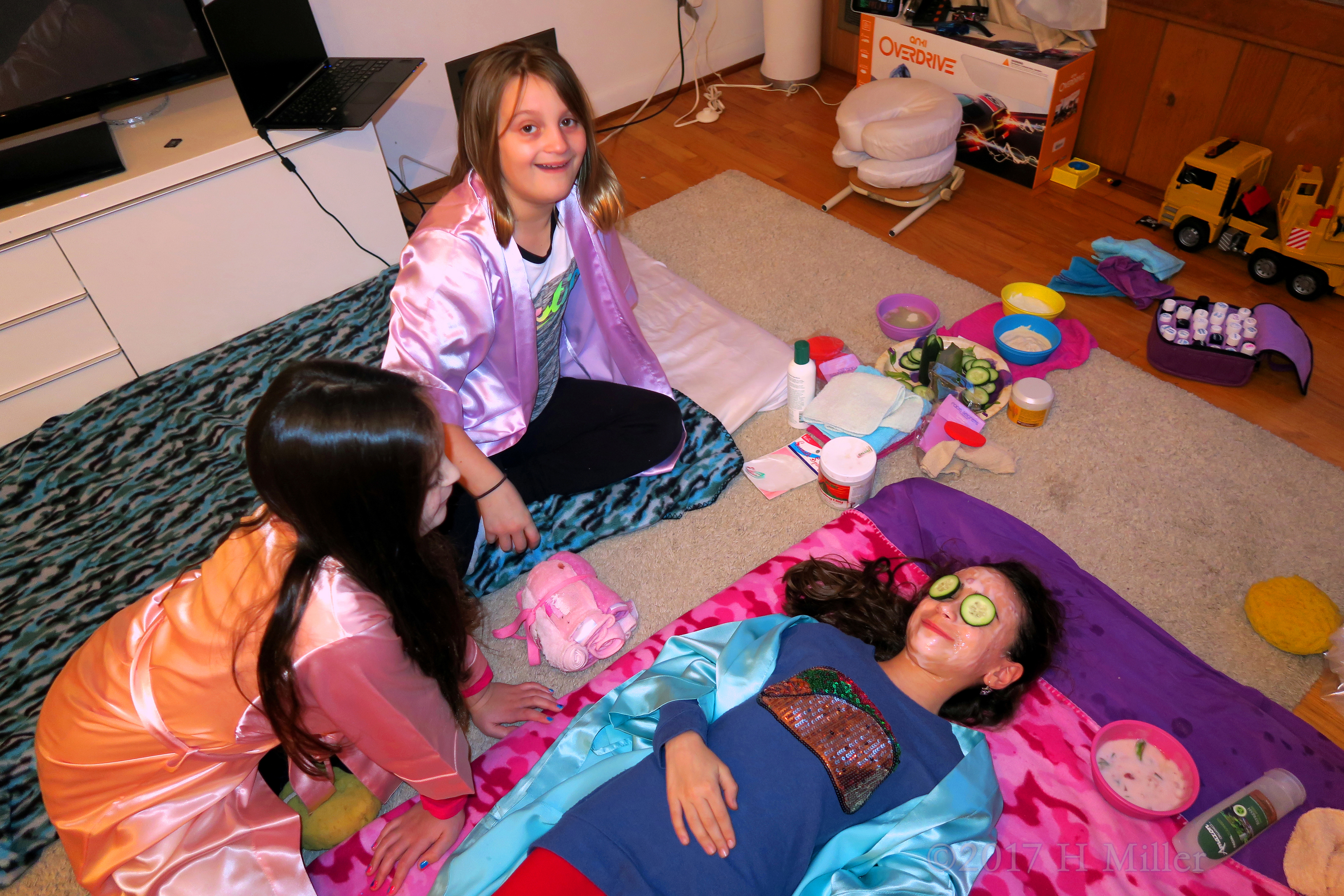 The Girls Hanging Out And Having Fun At The Spa Party! The Girls Hanging Out And Having Fun At The Spa Party!