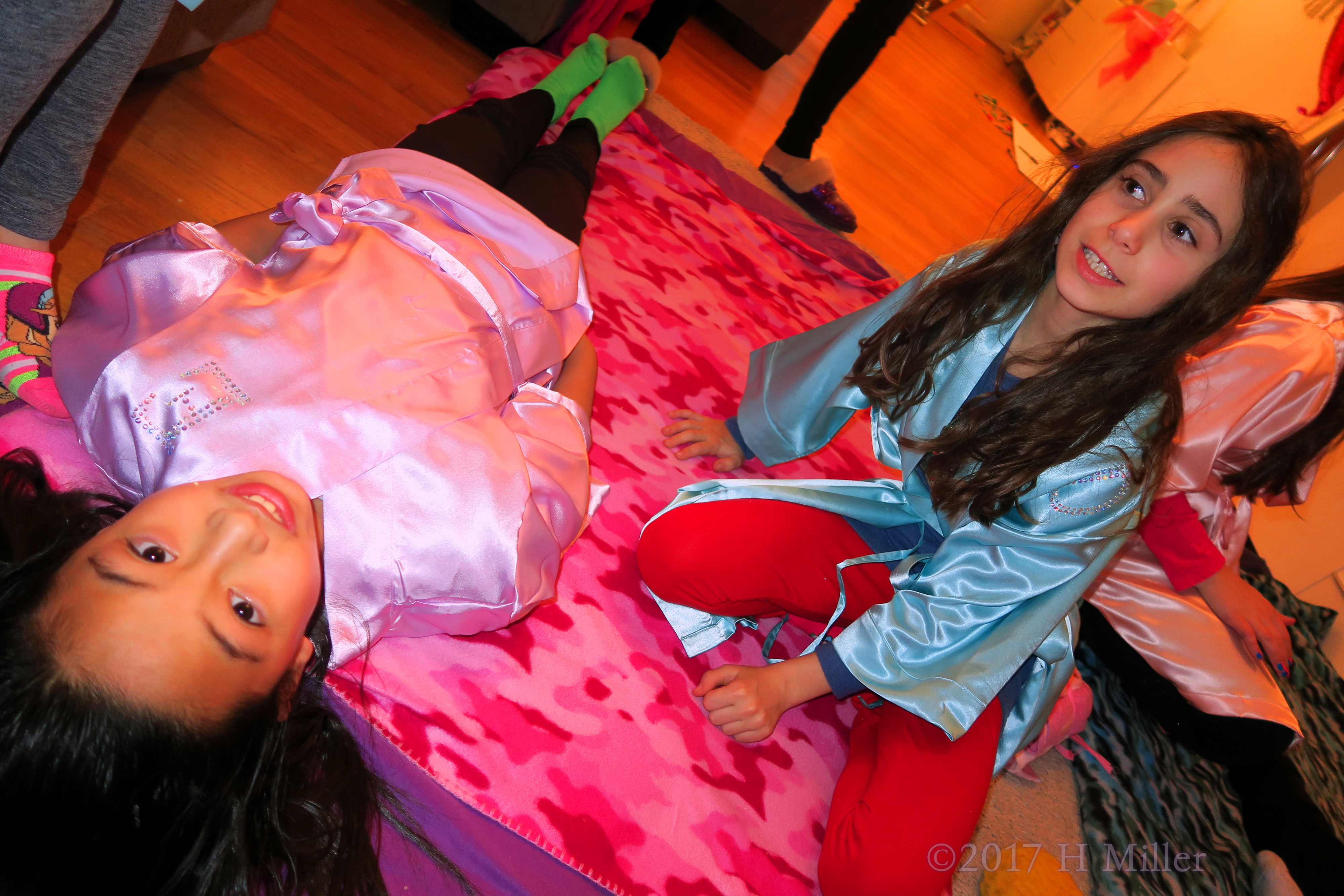 The Girls Hanging Out At The Kids Spa Activity Area! The Girls Hanging Out At The Kids Spa Activity Area!