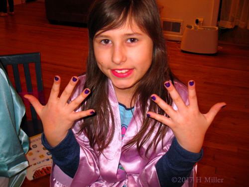 Have A Look Of This Pretty Cool Nail Art Have A Look Of This Pretty Cool Nail Art