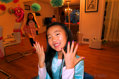 Rejoicing After Such A Pretty Mani! Rejoicing After Such A Pretty Mani!