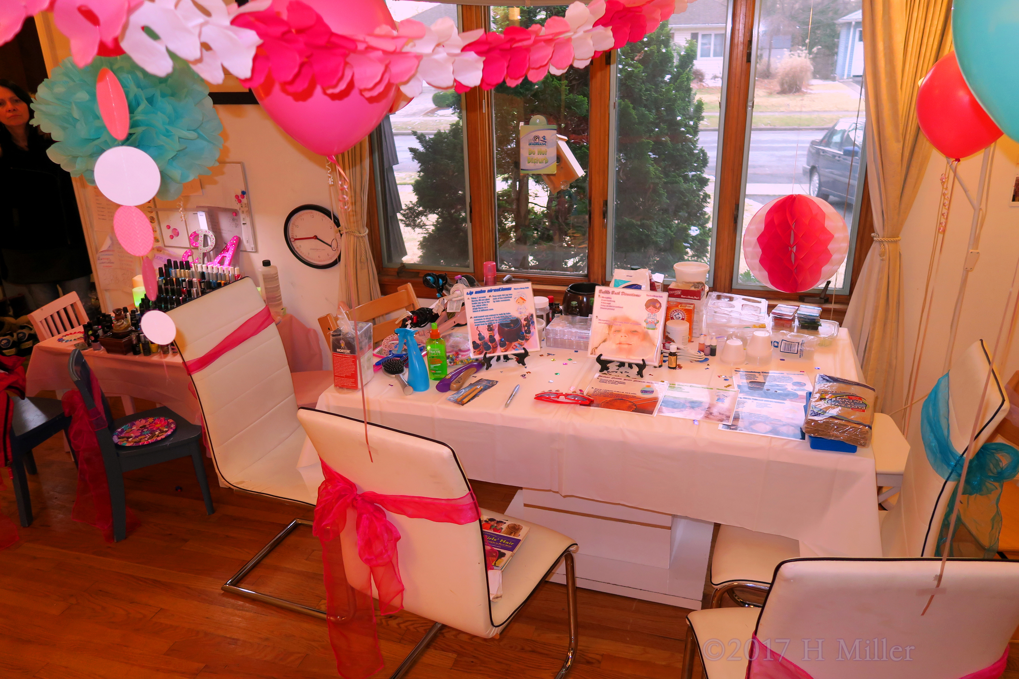 A Beautiful View Of The Kids Crafts Activity Area! A Beautiful View Of The Kids Crafts Activity Area!