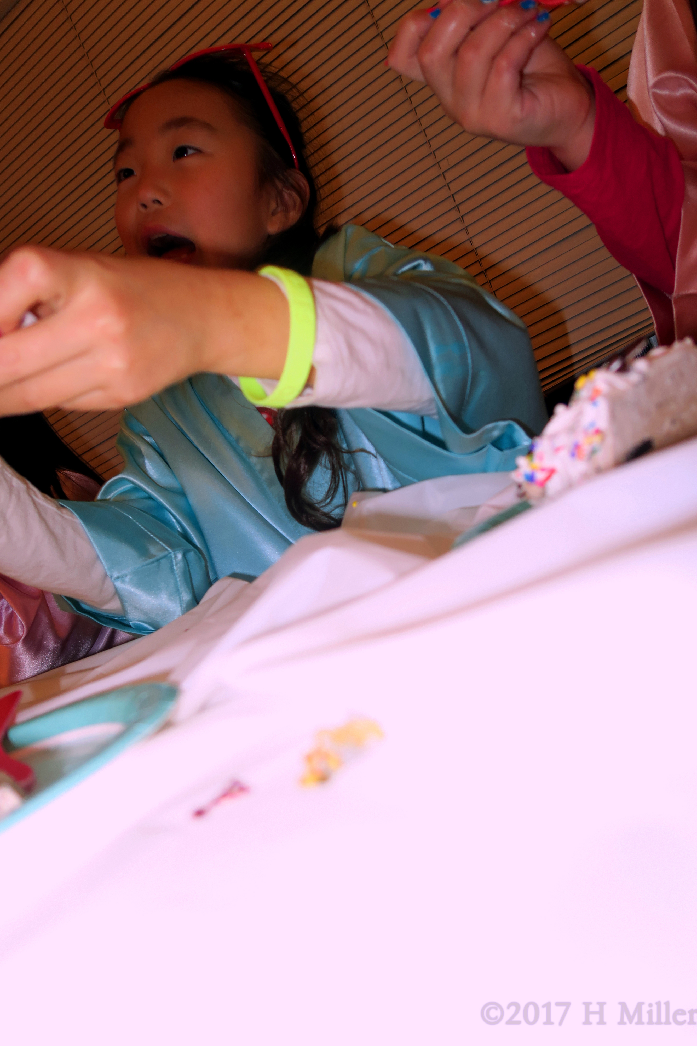 Candid Shot Of Lea At The Birthday Table! Candid Shot Of Lea At The Birthday Table!