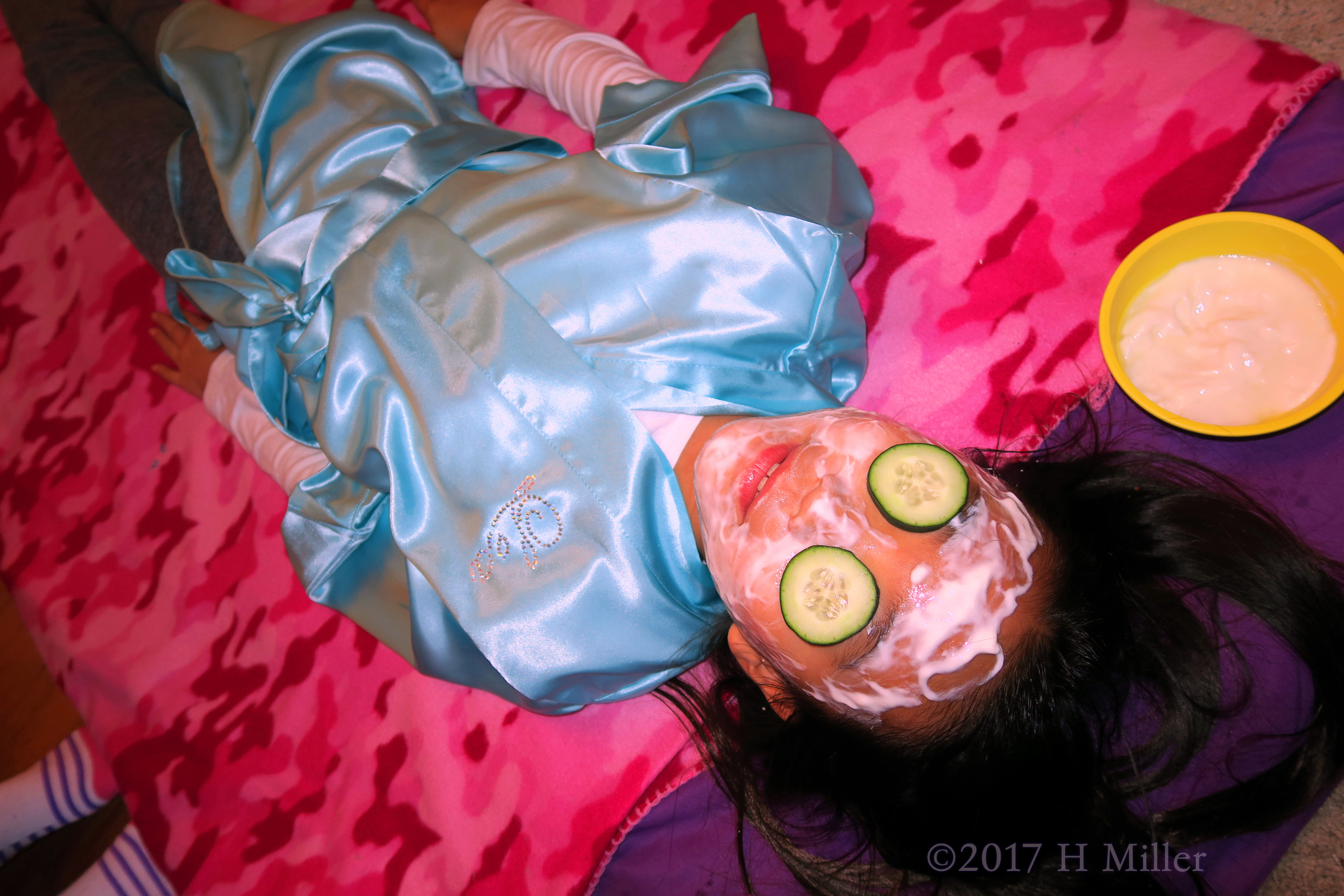 Heavenly Feeling With Refreshing Cukes And Kids Facial Masque! 4 Heavenly Feeling With Refreshing Cukes And Kids Facial Masque! 4