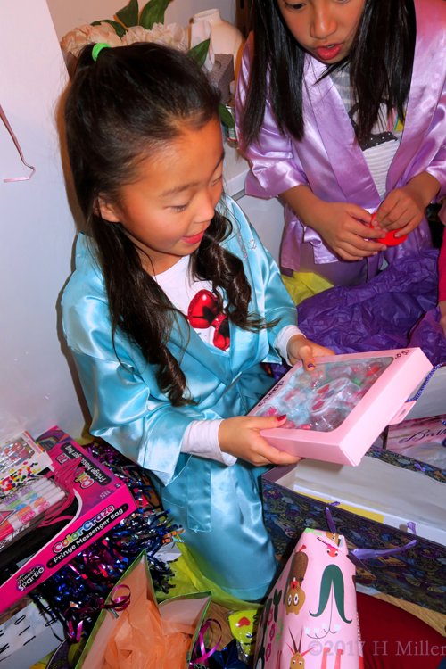 Lea Is So Happy With Makeup Kit Birthday Present Lea Is So Happy With Makeup Kit Birthday Present