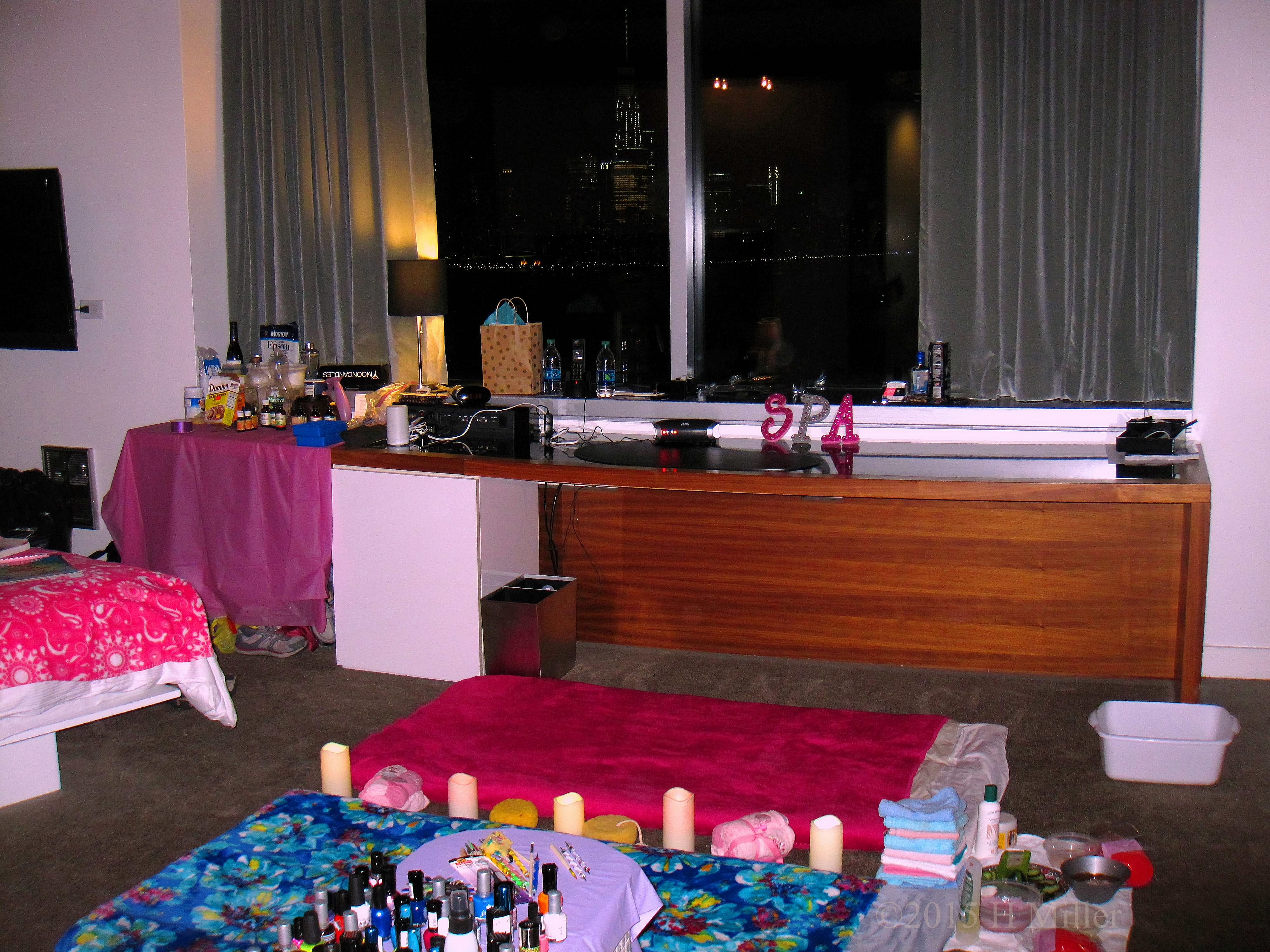 Hotel Spa Parties Always Have The Best View! Hotel Spa Parties Always Have The Best View!