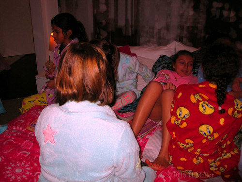 Talking About What Nail Designs They Want. Talking About What Nail Designs They Want.