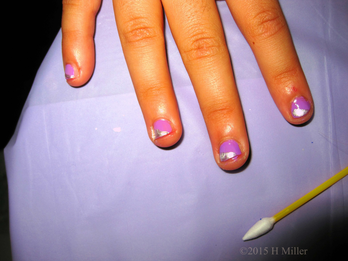 Lavender And Metallic Silver Triangle Kids Nail Art. 