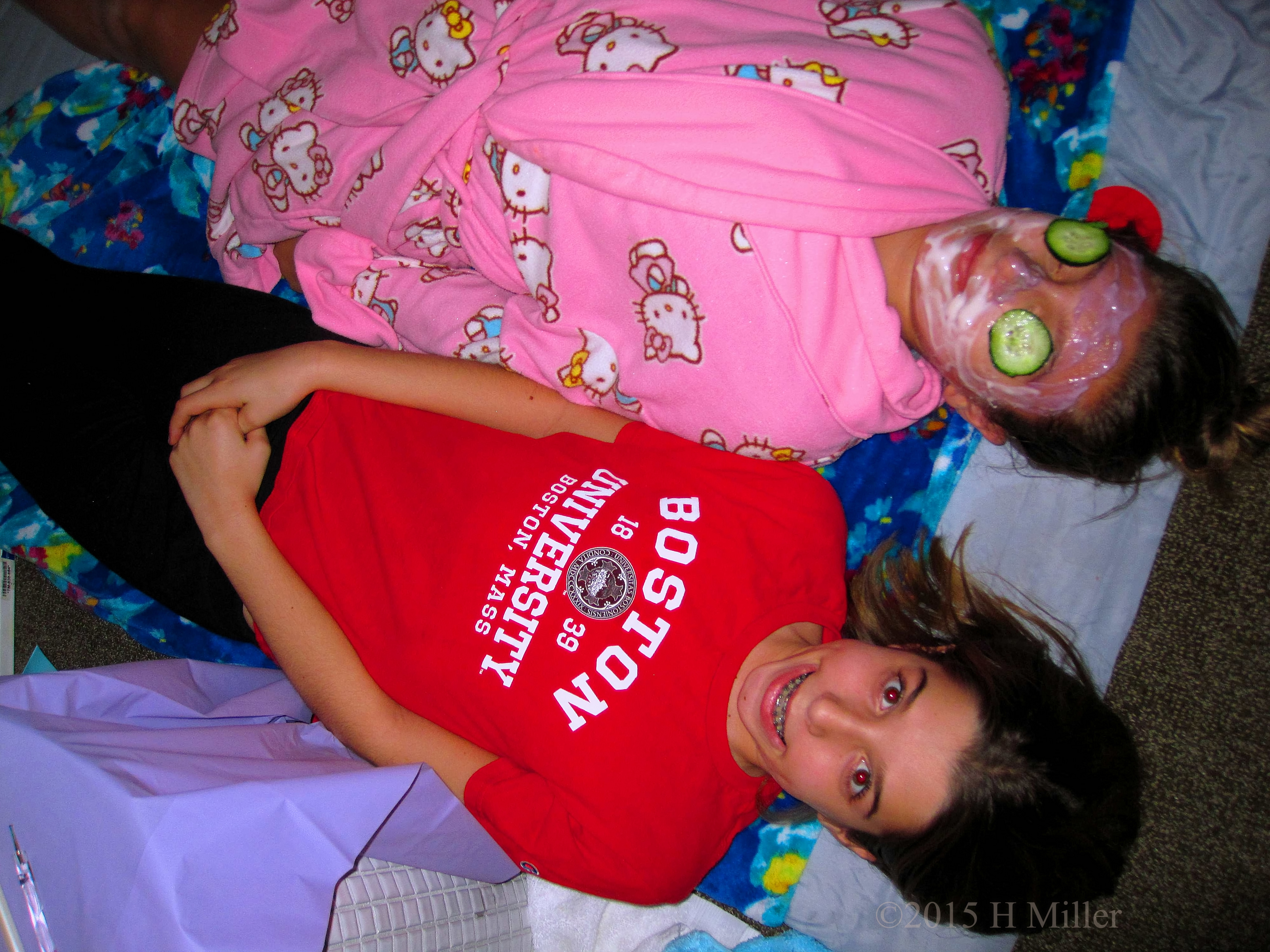 Girls Spa Party Facials With Friends Are Amazingly Cool! Girls Spa Party Facials With Friends Are Amazingly Cool!