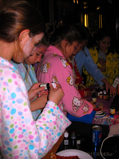 Girls Spa Party Crafts. Girls Spa Party Crafts.
