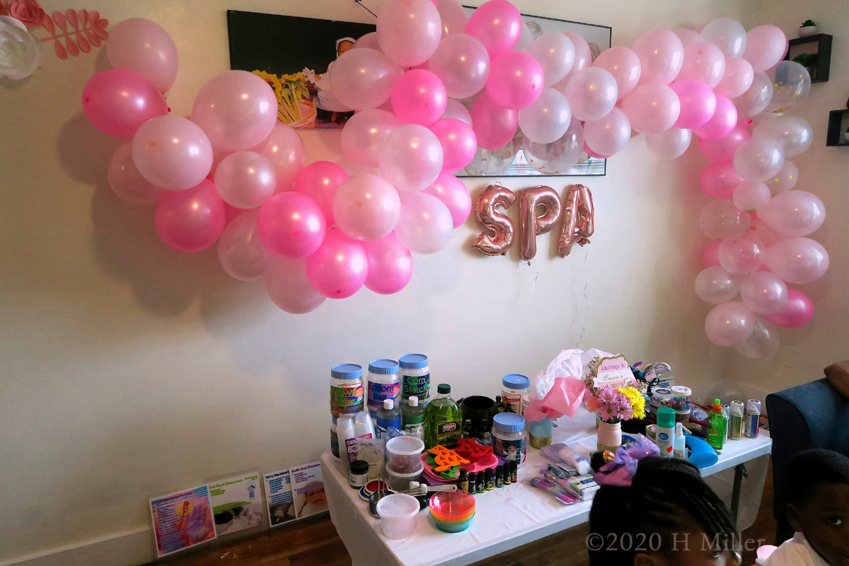Lilah's 9th Kids Spa Birthday Party At Home Gallery 1 