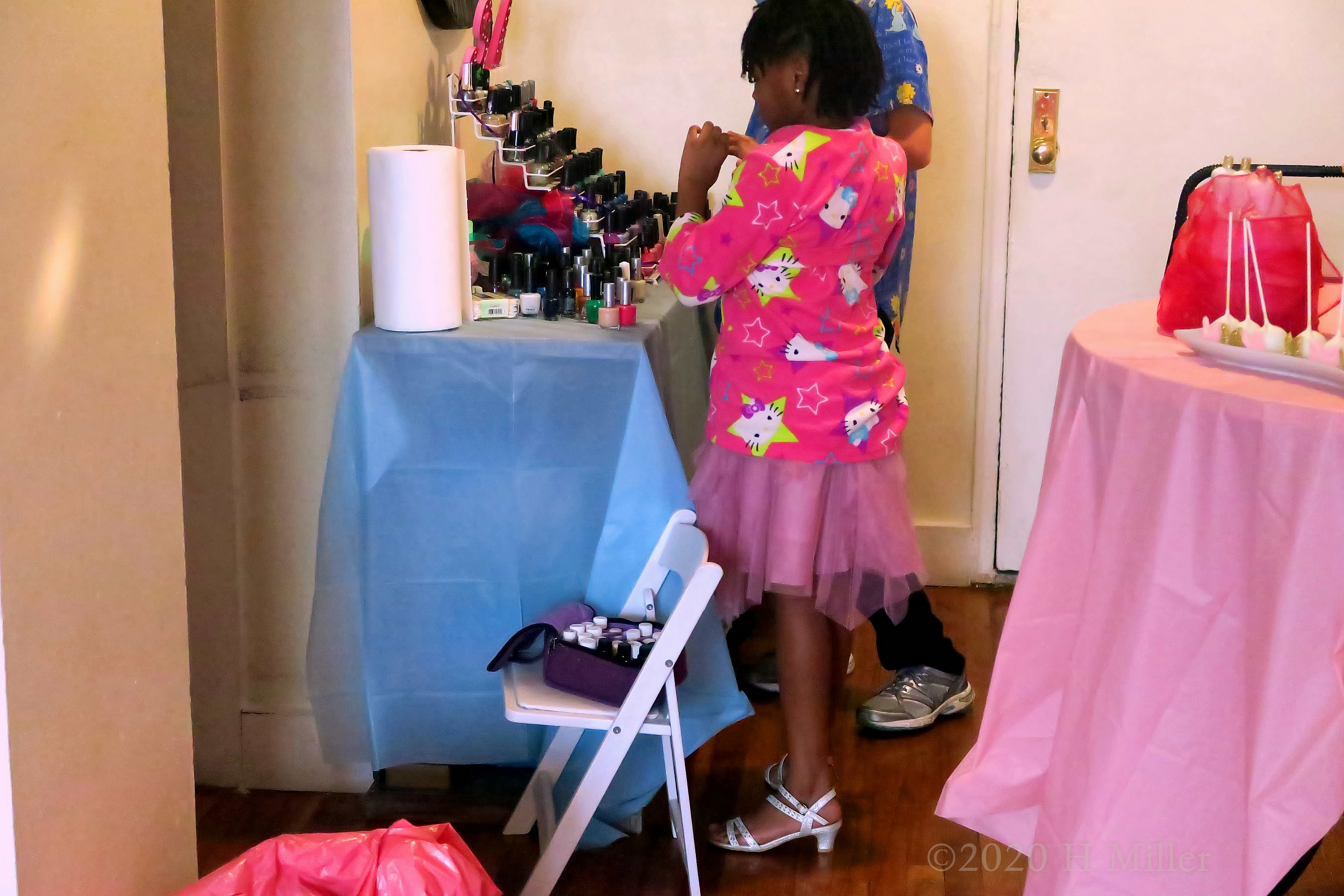 Lilah's 9th Kids Spa Birthday Party At Home Gallery 1 