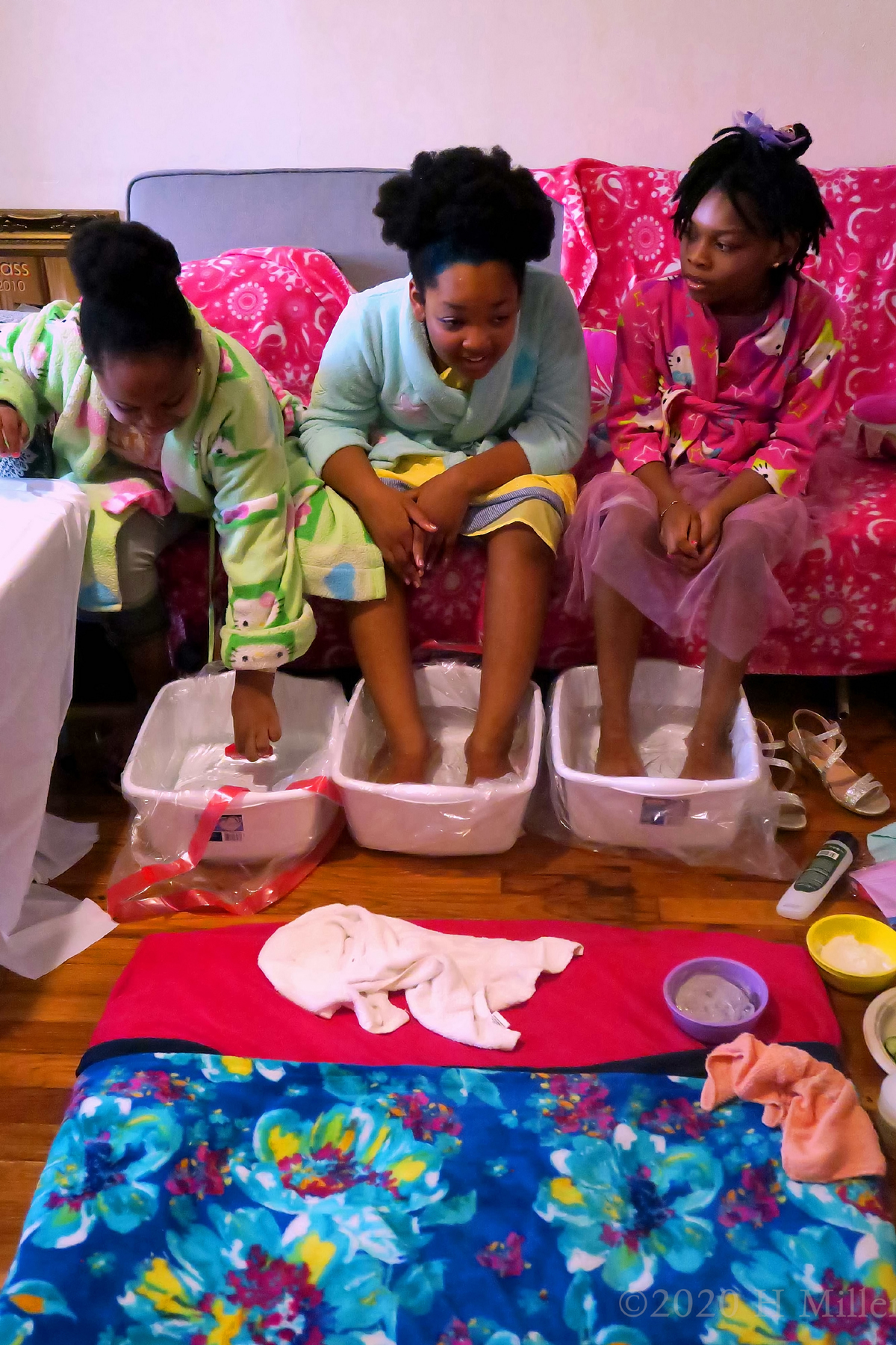 Lilah's 9th Kids Spa Birthday Party At Home Gallery 2 