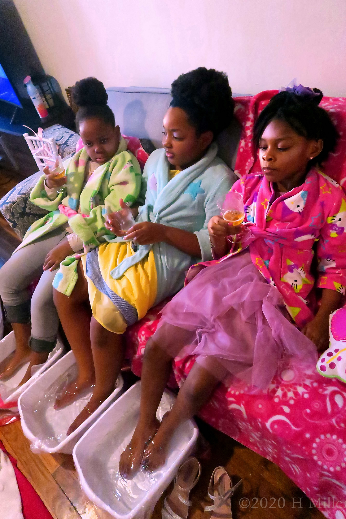 Lilah's 9th Kids Spa Birthday Party At Home Gallery 2 