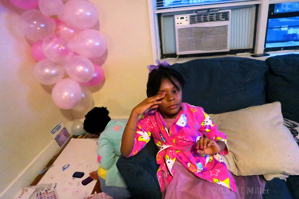 Lilah's 9th Kids Spa Birthday Party At Home Gallery 2 