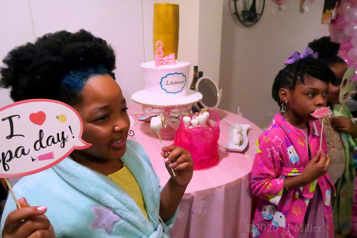 Lilah's 9th Kids Spa Birthday Party At Home Gallery 2 