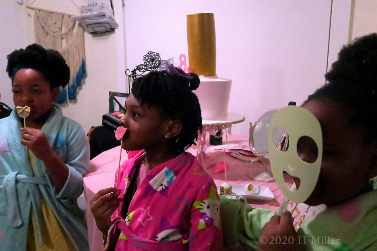 Lilah's 9th Kids Spa Birthday Party At Home Gallery 2 