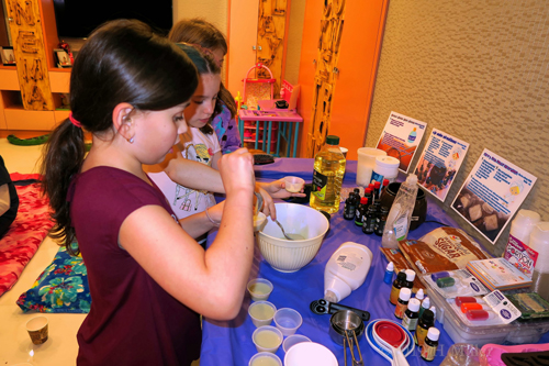 Lorena's In Home Spa Party For Girls On A Cold December Day In 2018 Gallery 2 Lorena's In Home Spa Party For Girls On A Cold December Day In 2018 Gallery 2