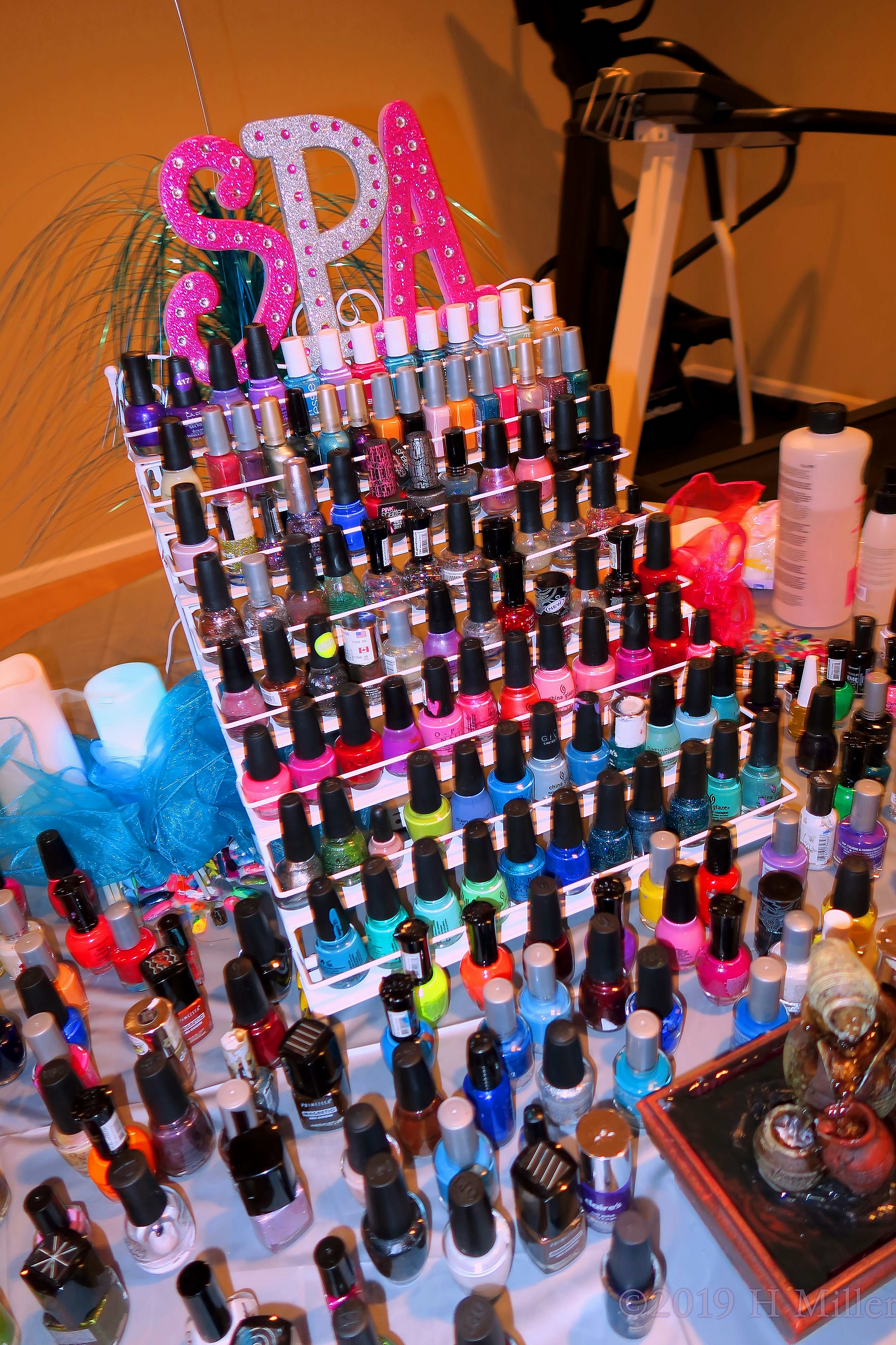 Kids Nail Salon At The Spa Party! Kids Nail Salon At The Spa Party!