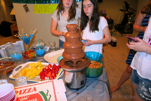 Chocolate Fountain And Yummy Snacks Chocolate Fountain And Yummy Snacks