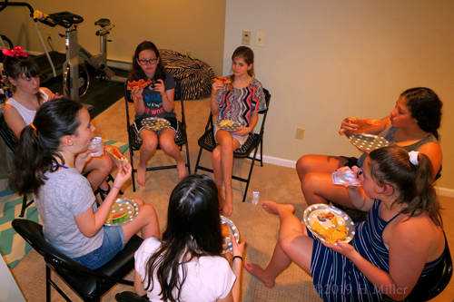 Group Photo For Mackenzie's Girls Spa Party Group Photo For Mackenzie's Girls Spa Party